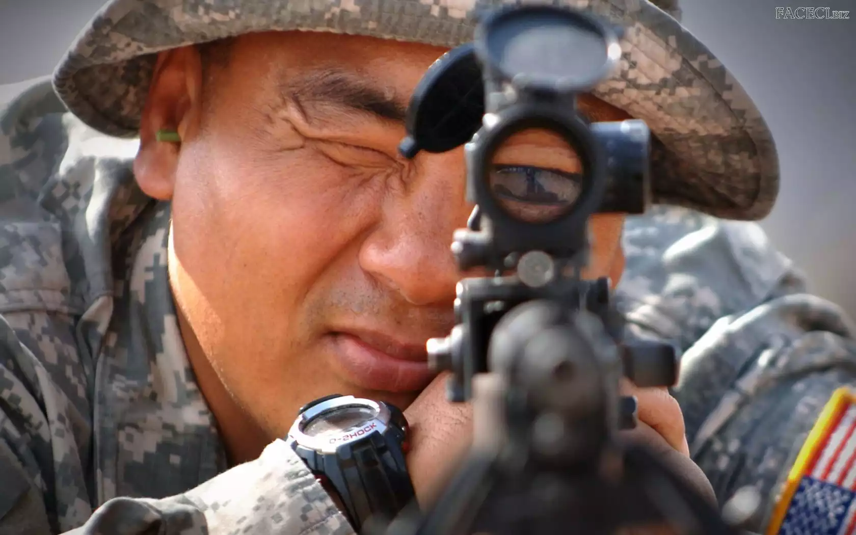 Misja, Żołnierz, Broń